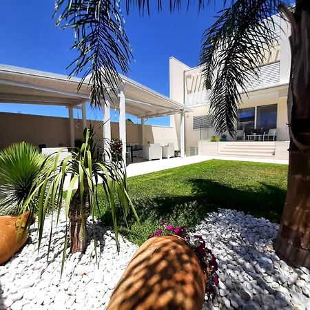 Joshua Rooms Porto Cesareo Bagian luar foto