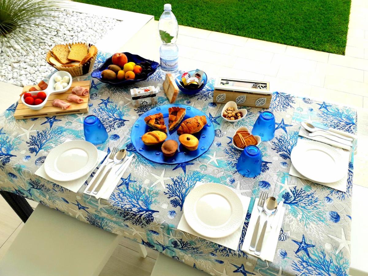 Joshua Rooms Porto Cesareo Bagian luar foto