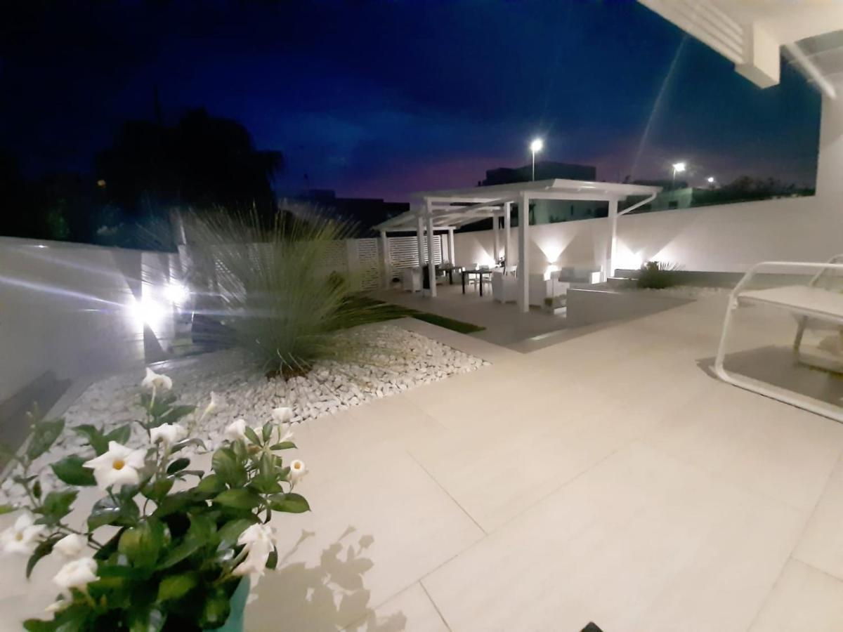 Joshua Rooms Porto Cesareo Bagian luar foto